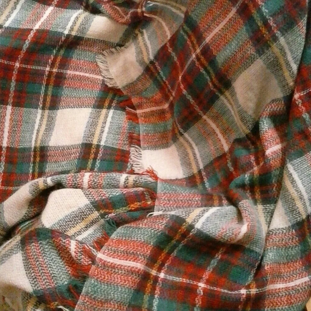 Large  Wrap Throw Light Soft  and Comfy